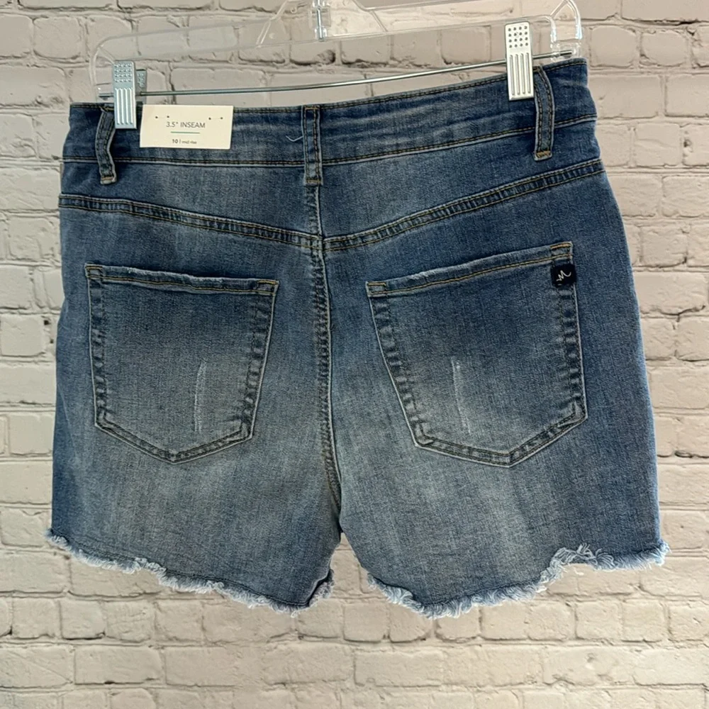 NWT M Jeans by Maurices Mid-Rise Jean Shorts - Picture 6 of 8